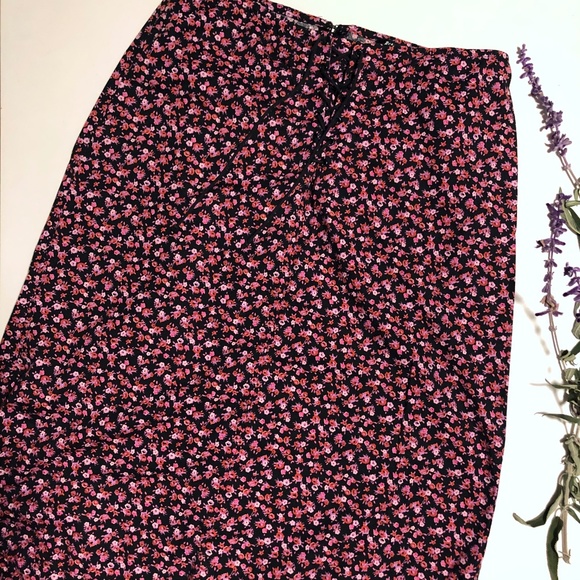 BETSEY JOHNSON Floral Skirt sz 4/6 - Picture 3 of 6